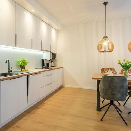 شقة Matejki Direkt An Der Promenade By Interhome سفينويتشي